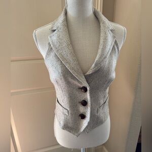 Trina Turk Women's Virgin Wool Silk Blend w/Leather Buttons Backless Vest